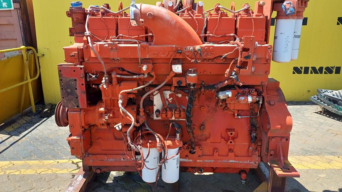Used CUMMINS QSK19 ( ENGINE NOT TURNING)