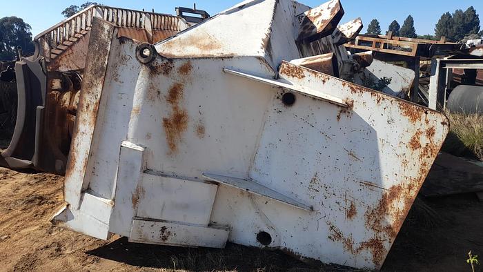 Used KOMATSU 475 BLADE