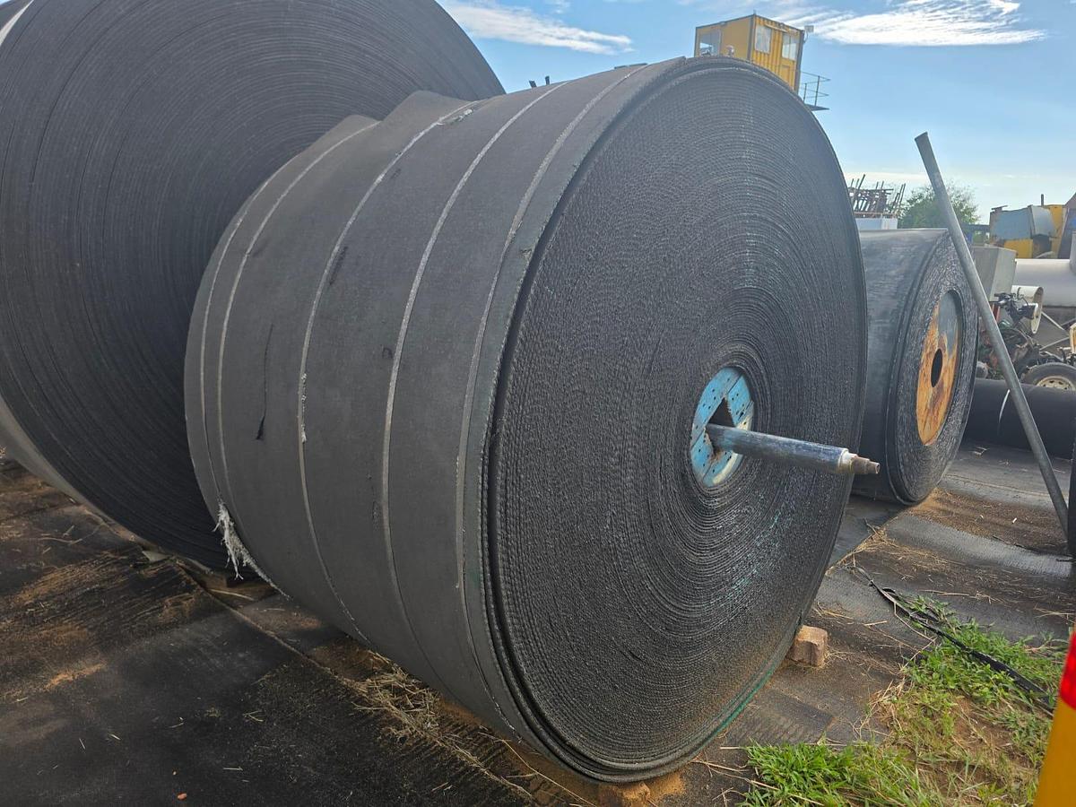 1200MM NEW NITRILE CONVEYOR BELT (NEW)