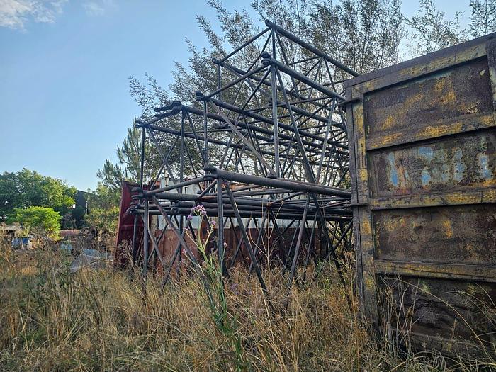 Used LINK BELT 140 TON LATTICE BOOM CRANE (NON-RUNNER)