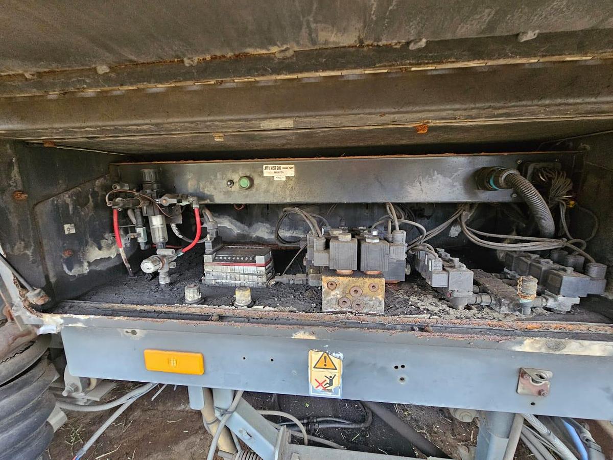 Used MERCEDES-BENZ ATEGO 1517 WATER TANK TRUCK