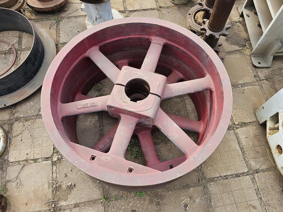Used CRUSHER FLY WHEEL AND PULLY