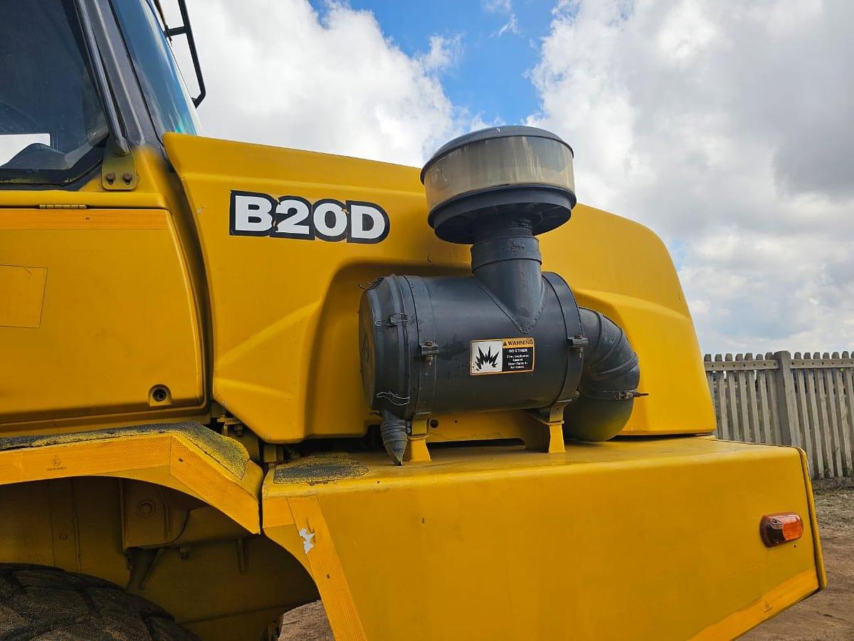 Used BELL B20D 6X4 ARTICULATED DUMP TRUCK