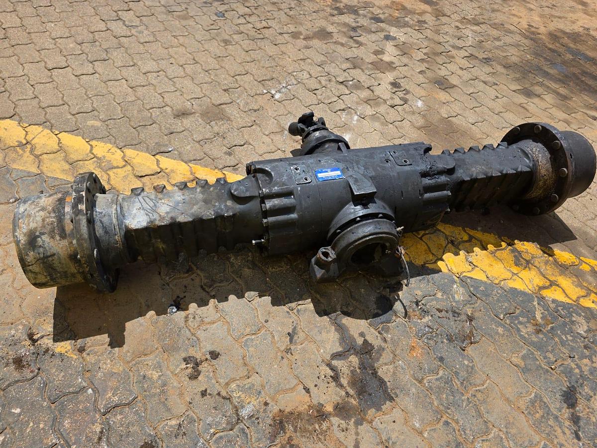 Used DANA SPICER BACK DIFF (USED)