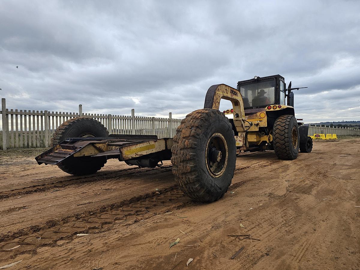 Used BELL TRACTOR WITH TRAILER