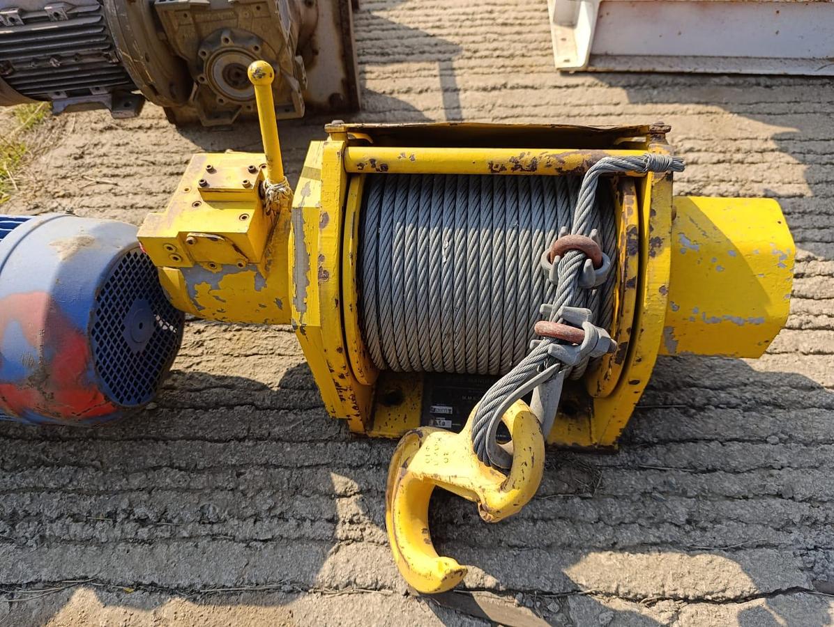 Used MME SINGLE DRUM AIR WINCH