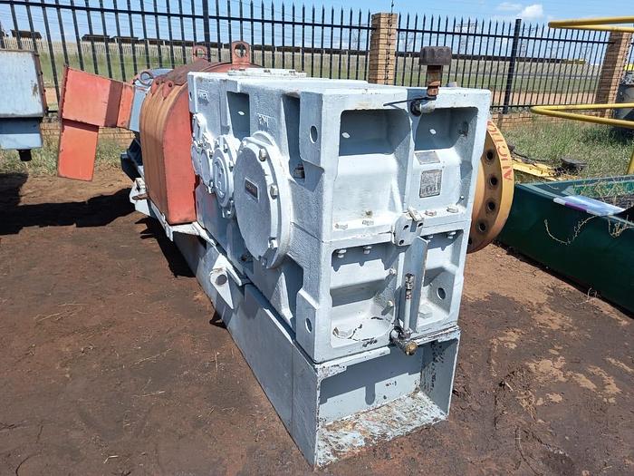 Used 350 KW HANSEN POWERPACK