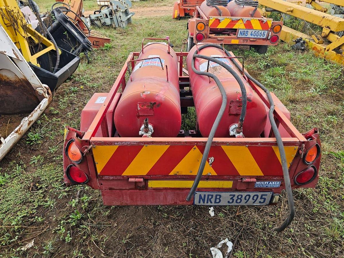 Used SINGLE AXLE 125KG (2) DRY CHEMICAL POWDER FIRE EXTINGUISHER TRAILER