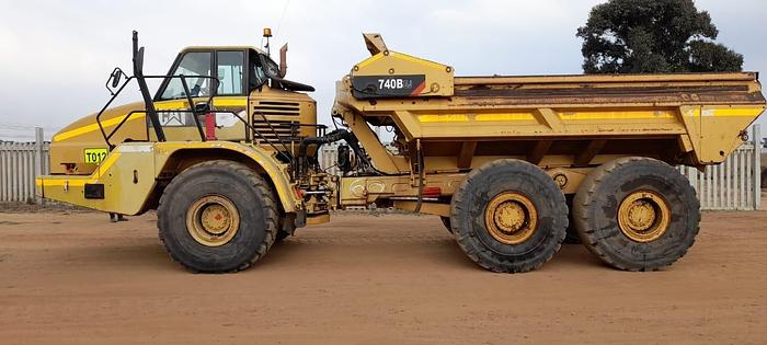 Used CAT 740 ARTICULATED EJECTOR DUMP TRUCK (C15 ACERT ENGINE) (RUNNER)