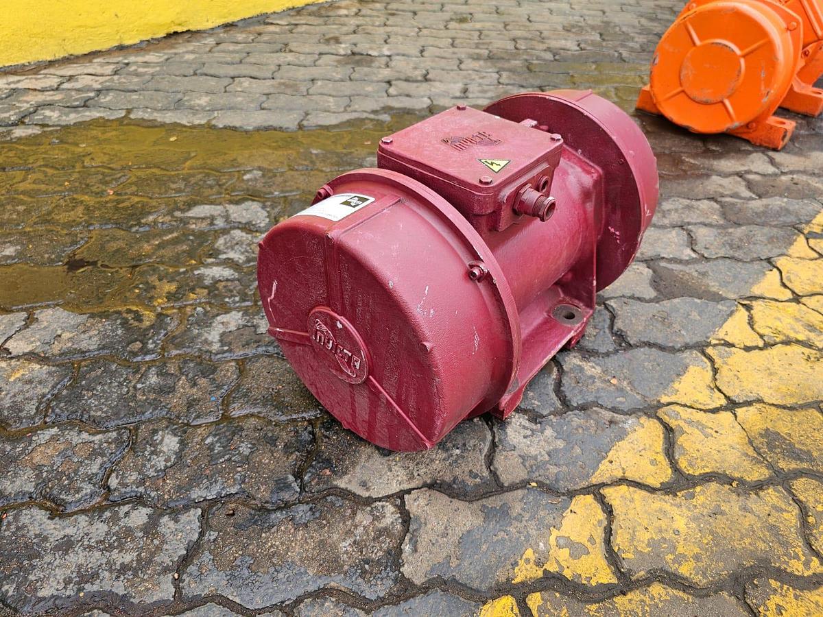 Used VIBRATING MOTOR (USED)