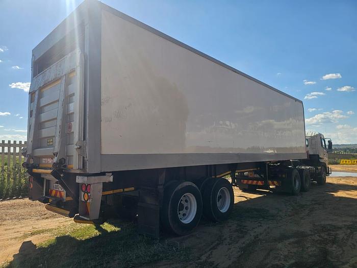 Used SERCO DOUBLE AXLE INSOLATED BODY TRAILER WITH RAVIOLI TAIL LIFT