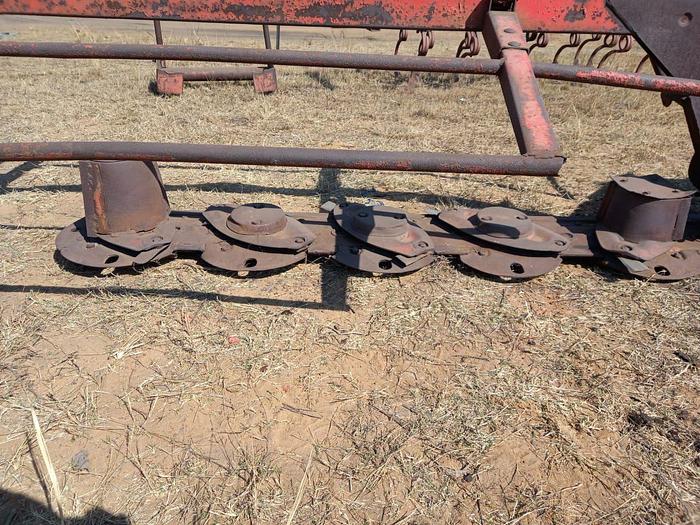 Used KUHN 5 TOLL CUTTING MACHINE