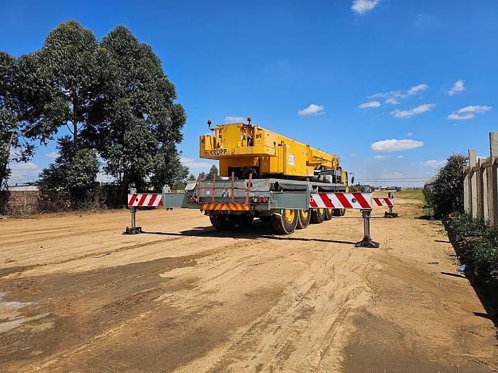 Used KRUPP KMK 5120 ALL TERRAIN 120 TON CRANE (RUNNER)