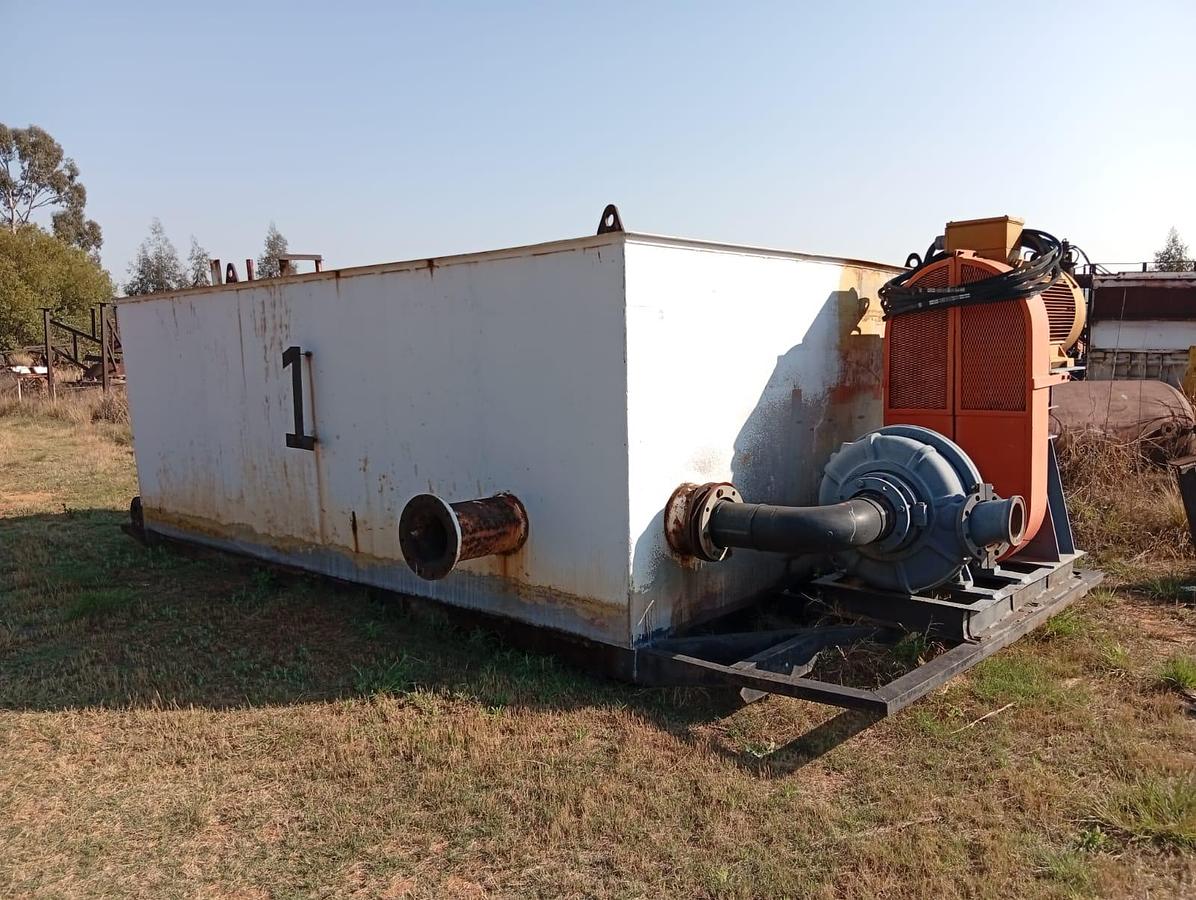Used BOX STORAGE TANK WITH 132KW INDUCTION MOTOR