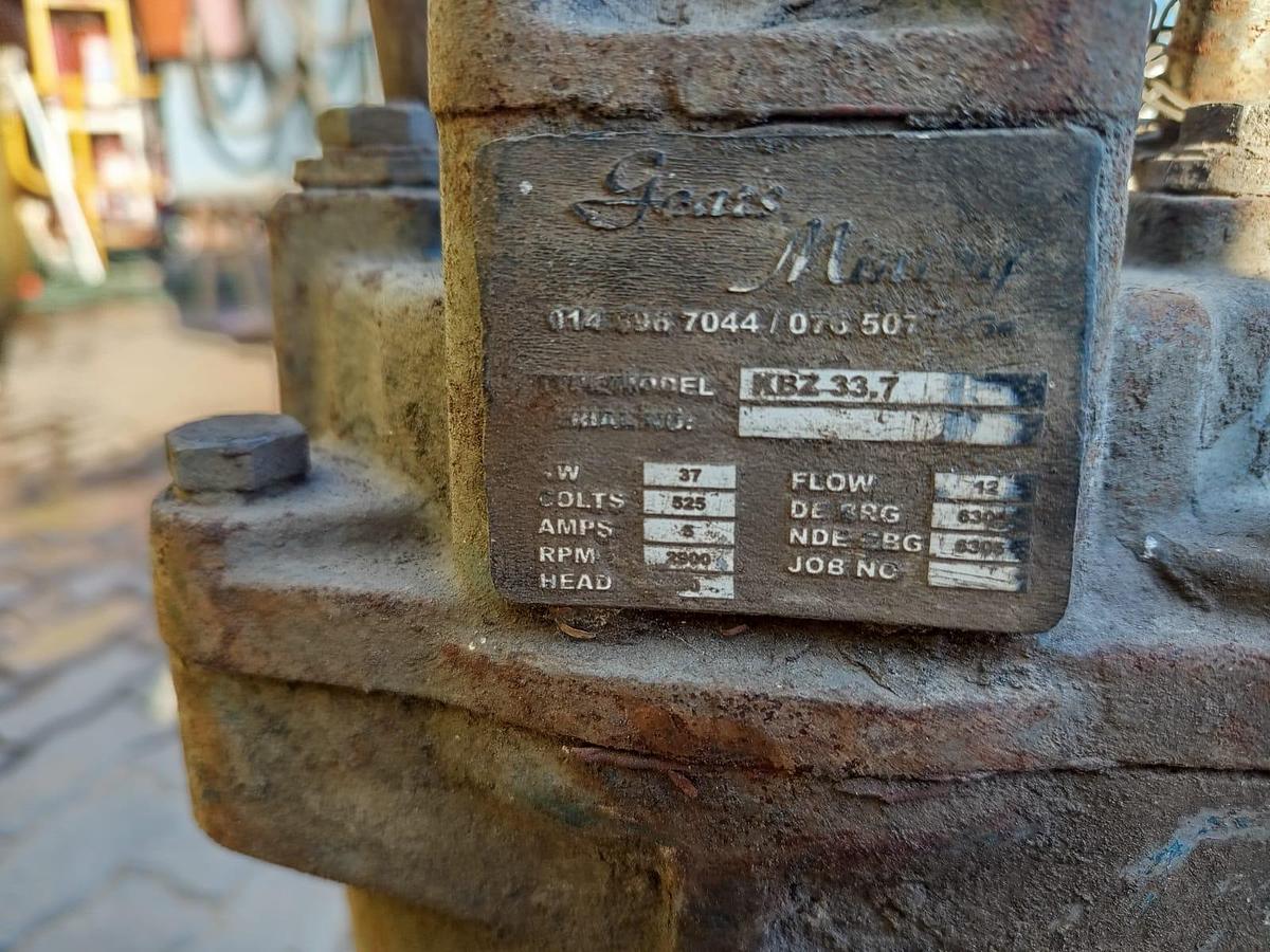 Used SUBMERSIBLE PUMP 37KW