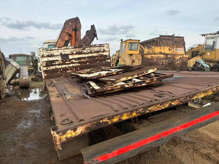 Used MERCEDES BENZ 1213 TRUCK WITH MOUNTED CRANE (NON-RUNNER)