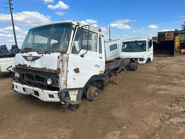 Used TOYOTA HINO TRUCK (STRIPPED) (NON-RUNNER)