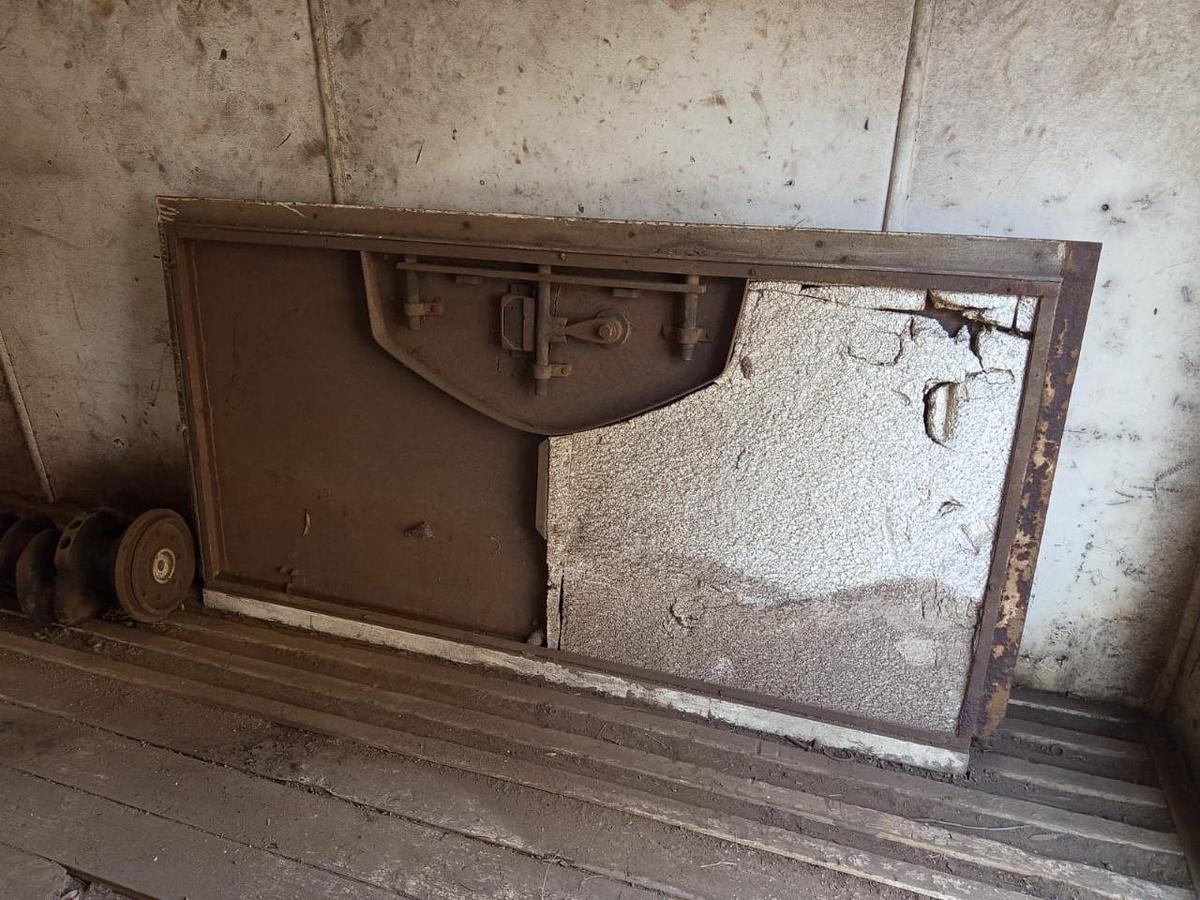 Used 4 METRE STORAGE CONTAINER - USED CONDITION