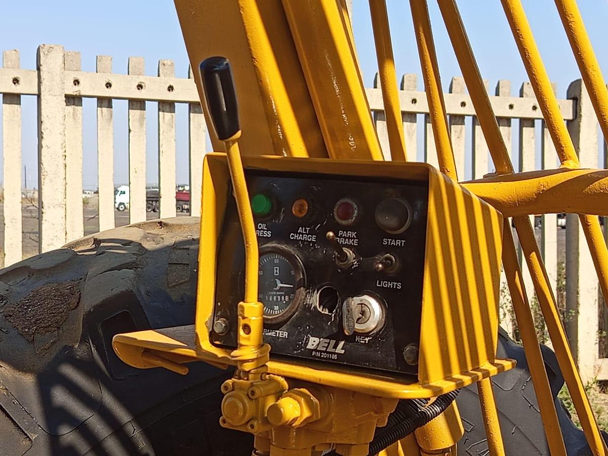 Used BELL 120 SUPER 2.75 TON ROUGH TERRAIN FORKLIFT(USED CONDITION)