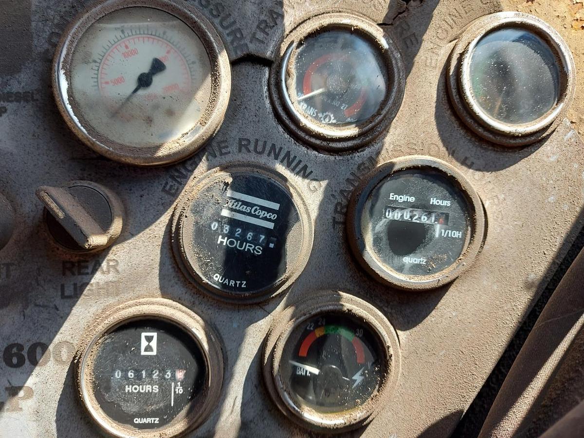 Used ATLAS COPCO ST600 RUNNER LHD