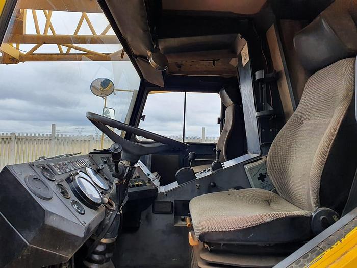 Used LIEBHERR TM1080N 80 TON MOBILE CRANE 1993 (RUNNER) (WITH NATIS) 