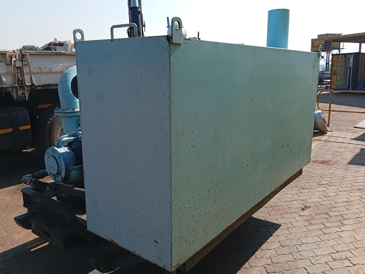Used ELECTRIC VACUUM WITH DOUBLE TRACK WHEELS