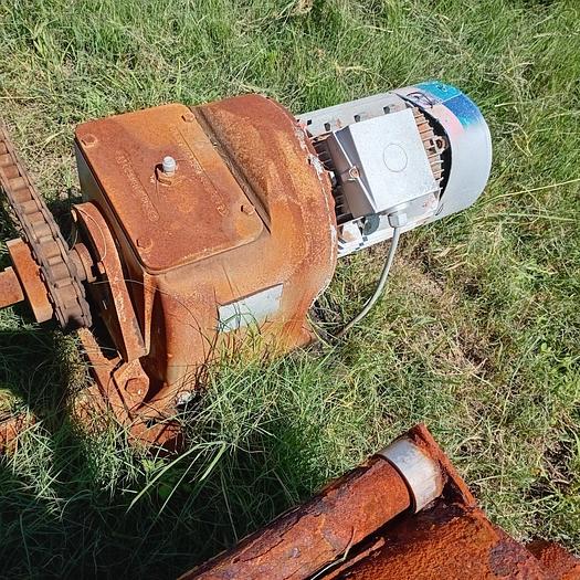 Used DRUM MIXER WITH SCREEN, 2 X SCREW CONVEYOR WITH PLATFORM STAND AND DRUM ROTATING BASE