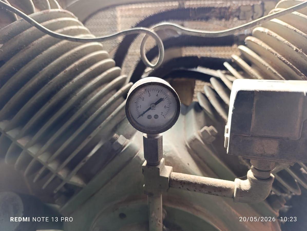 Used 400 LITRE SWAN AIR COMPRESSOR
