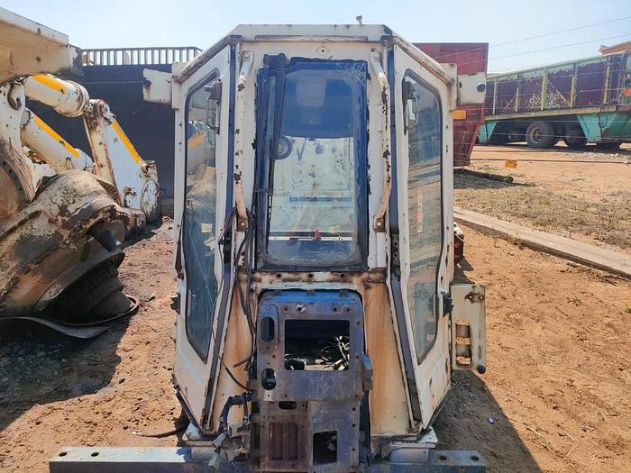Used KOMATSU 475A DOZER WITH ENGINE, RIPPER AND BLADE (PARTIALLY STRIPPED