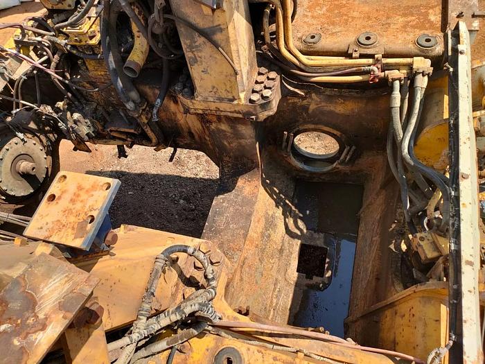 Used KOMATSU 475A DOZER WITH ENGINE, RIPPER AND BLADE (PARTIALLY STRIPPED