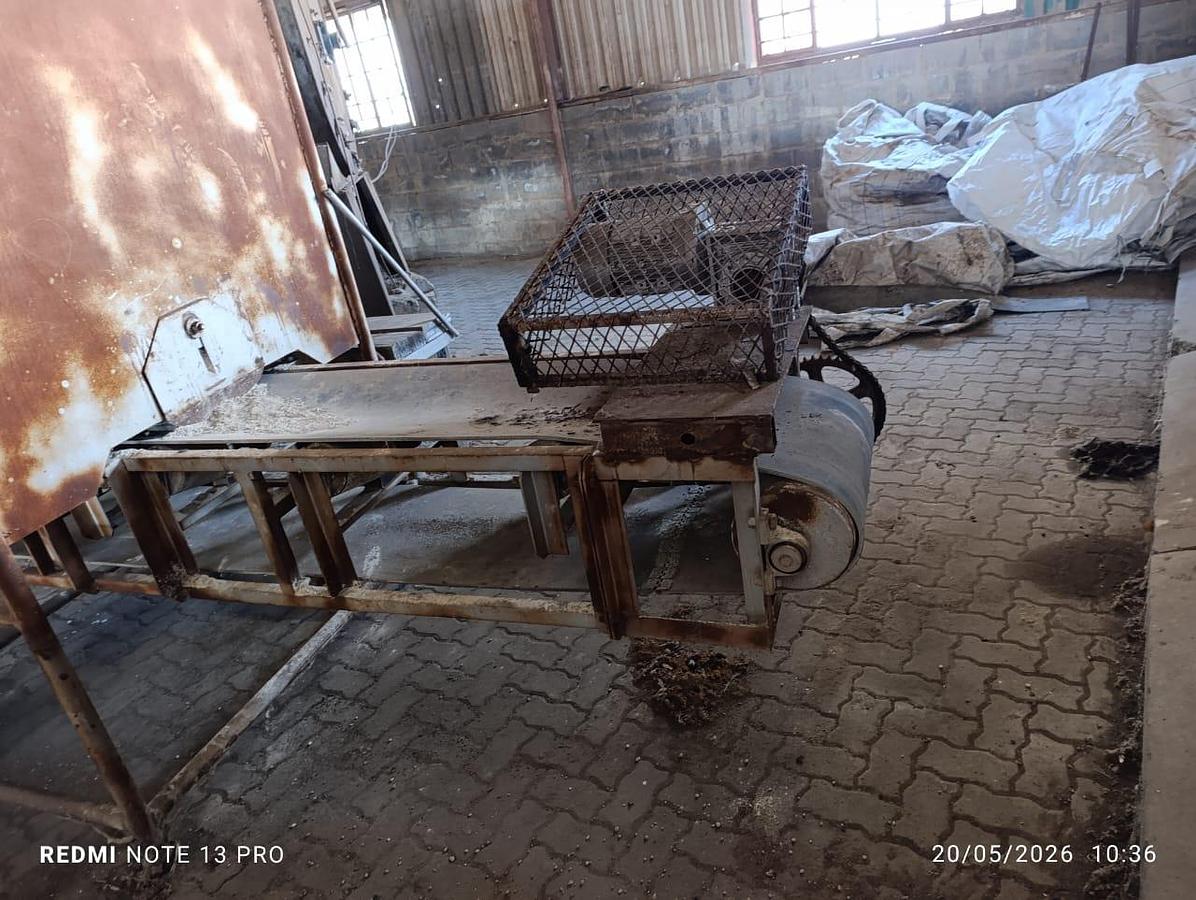 Used PADDLE MIXER WITH CONVEYOR STRUCTURES