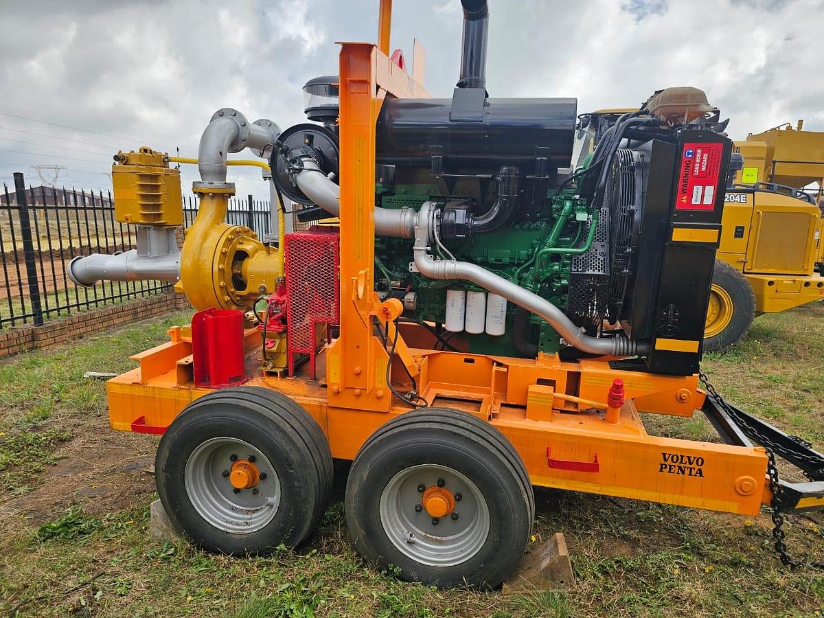Used VOLVO PENTA DIESEL POWERED ENGINE AND 8" X 6" ROCKTUFF WATER PUMP ON TRAILER - OPERATIONAL