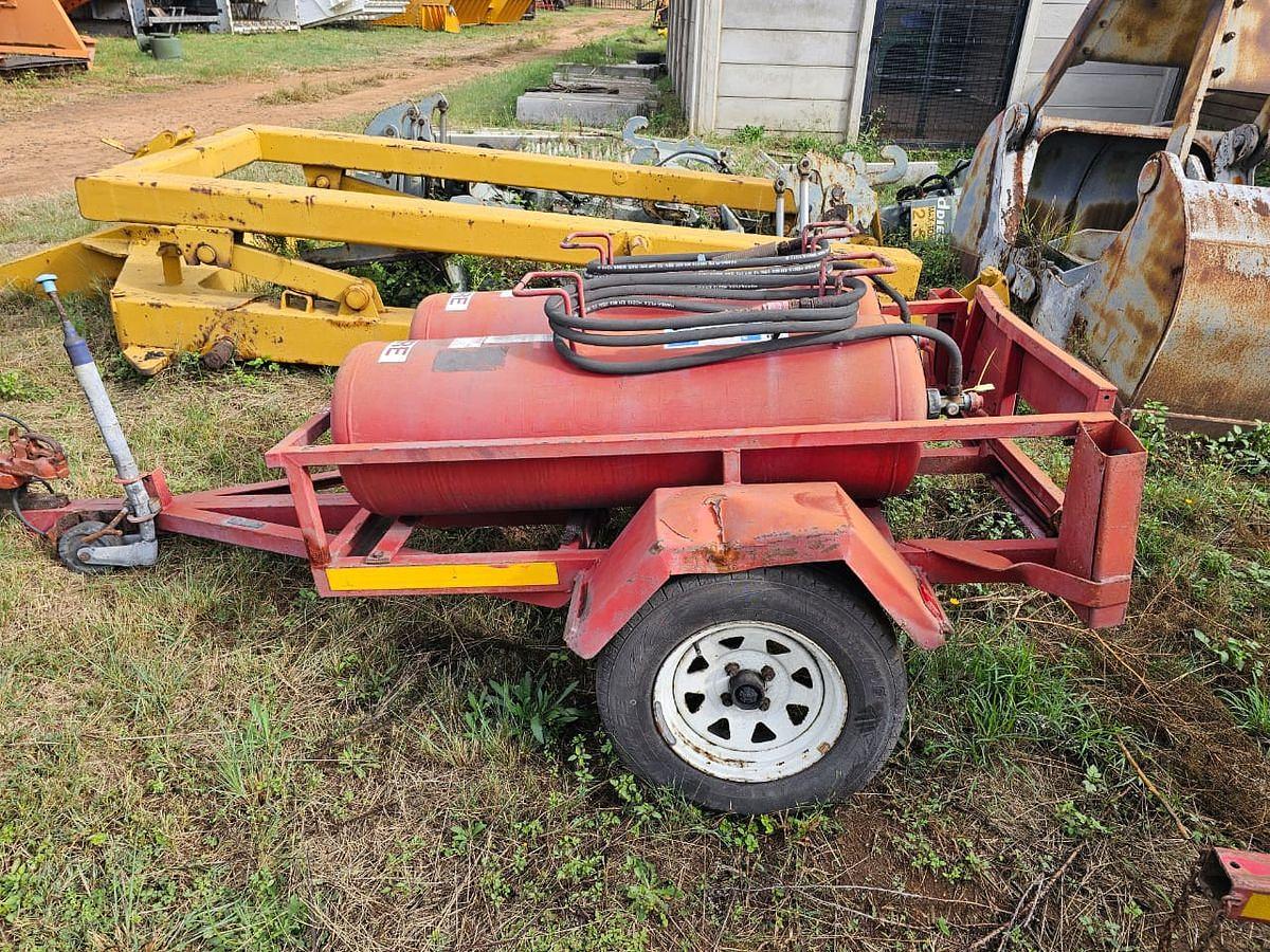 Used SINGLE AXLE 125 KG (2) DRY CHEMICAL POWDER FIRE EXTINGUISHER TRAILER
