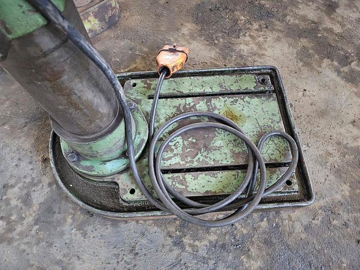 Used KERRY 2HP 380V 150 DRILLING MACHINE (NOT TESTED)