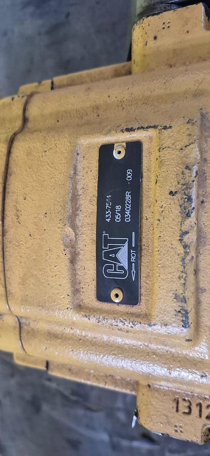Used CAT 740B L4E SERIES PUMP (USED)