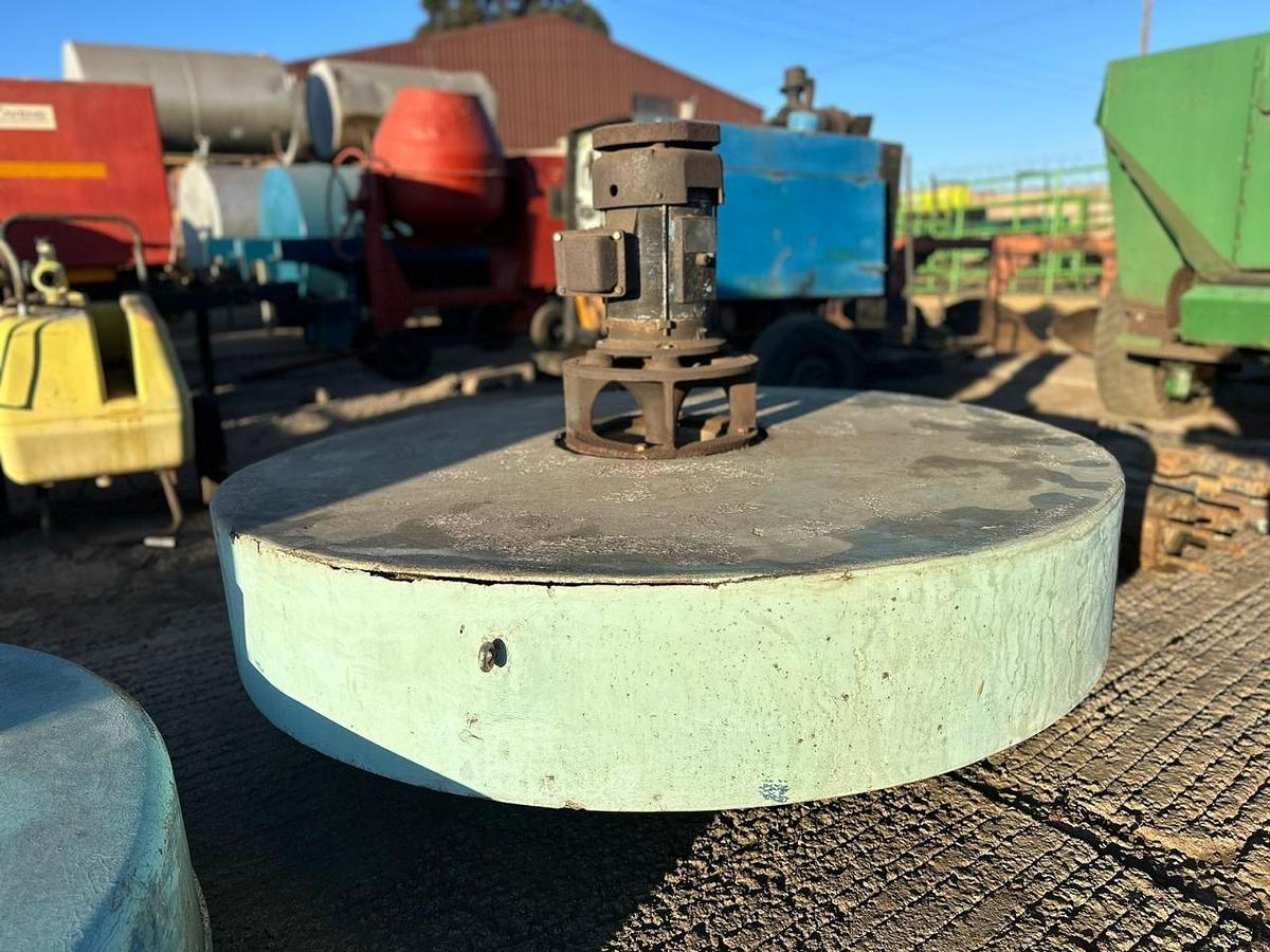 Used AERATOR WASTEWATER POND SOLUTION (NOT TESTED)