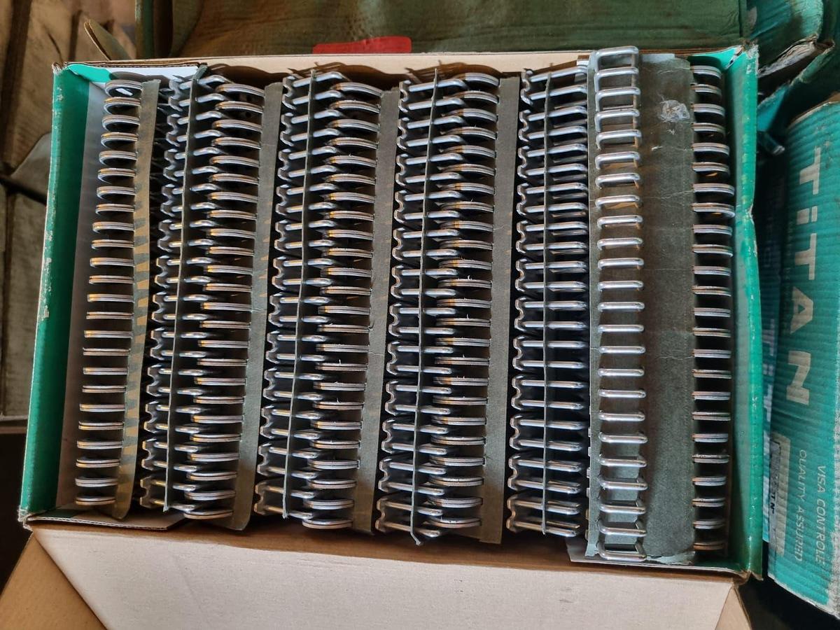 Used TITAN CONVEYOR BELT SPLICING CLIPS (ORIGINAL CONDITION)