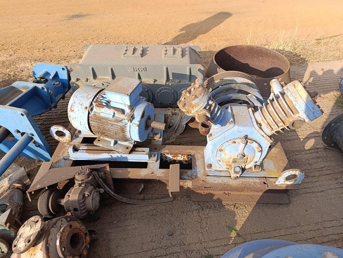 Used AIR COMPRESSOR WITH 11KW ELECTRIC MOTOR