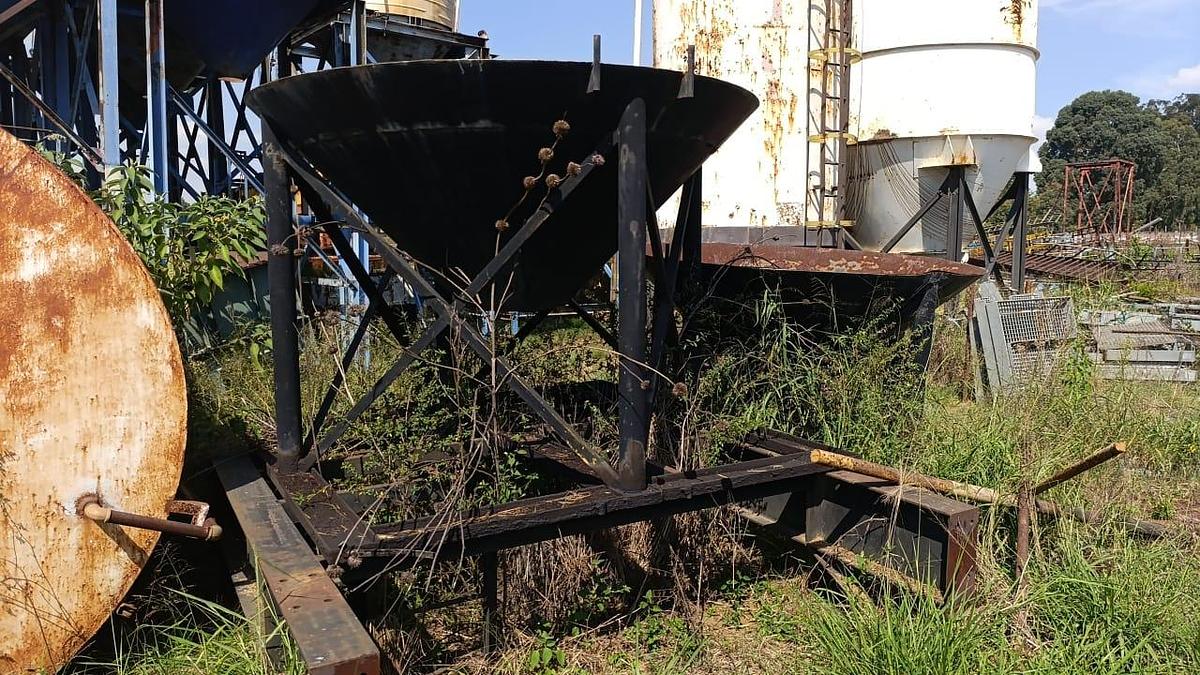 Used TANK STAND - USED CONDITION