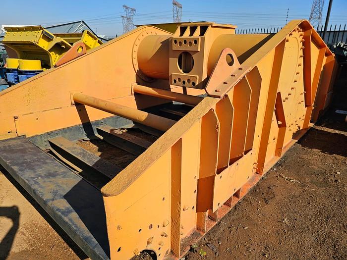 Used SINGLE DECK SCREEN 
