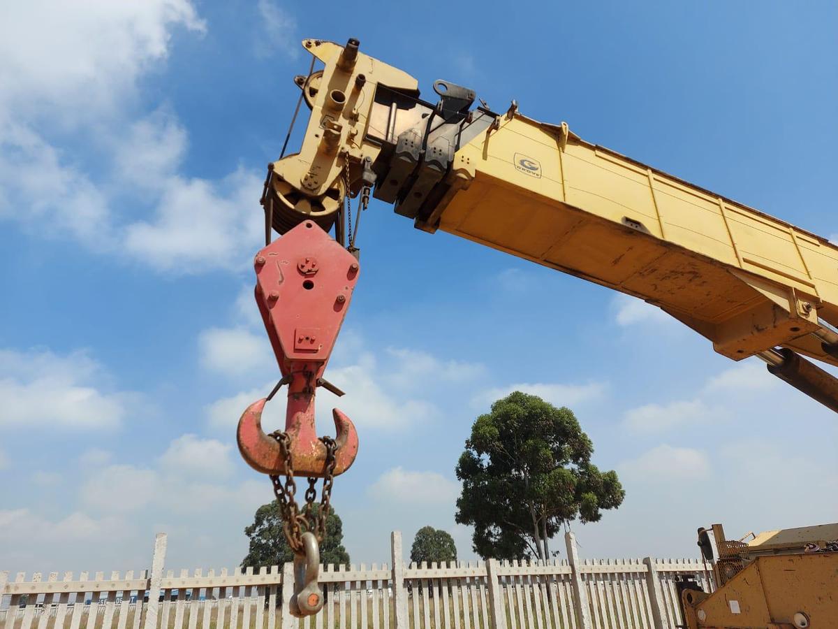 Used GROVE RT980 SWL 80 TON MOBILE CRANE
