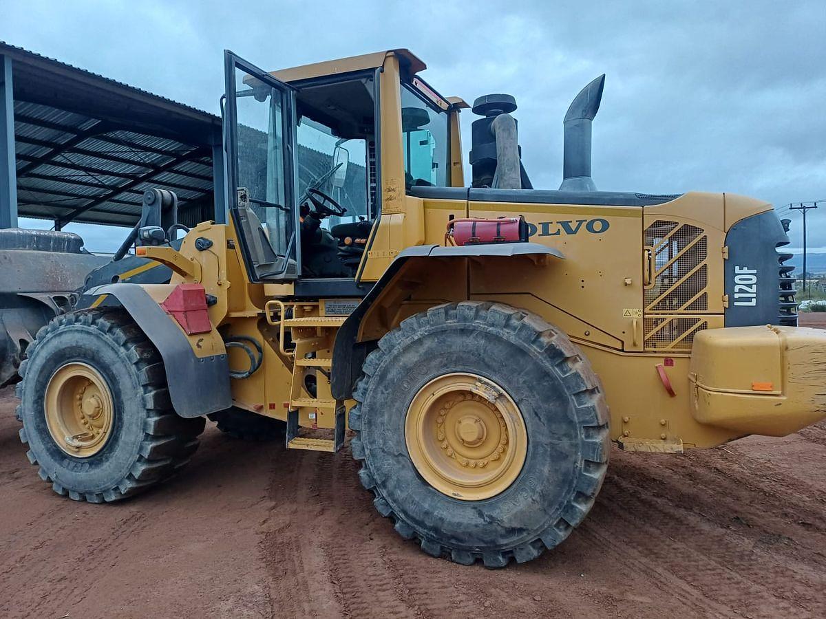 Used VOLVO L120F FRONT END LOADER - OPERATIONAL