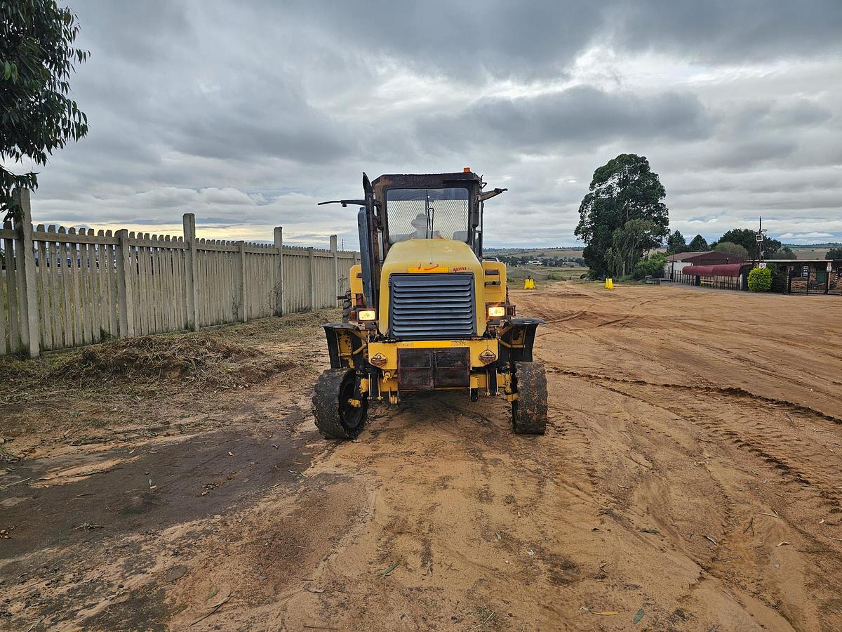 Used BELL TRACTOR WITH TRAILER