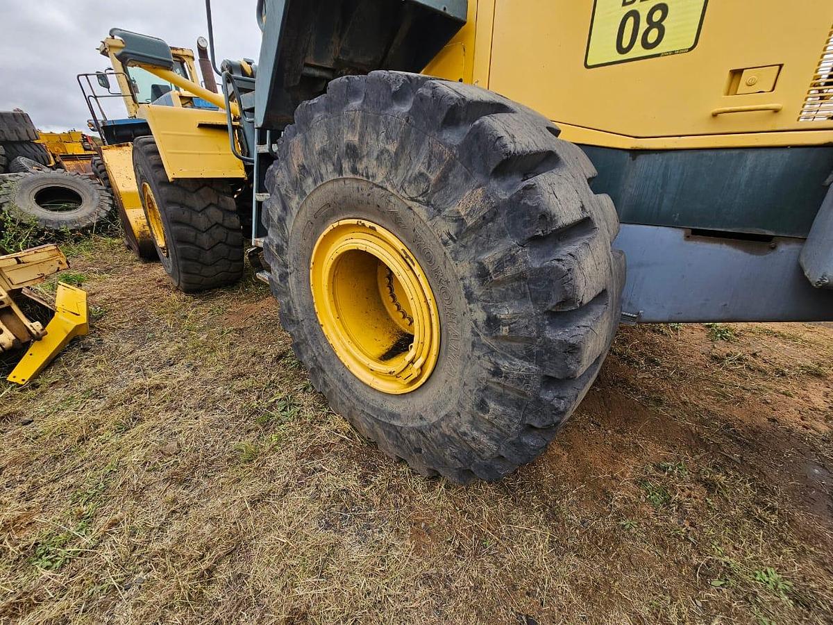 Used KOMATSU WA470-B FRONT END LOADER - INOPERABLE
