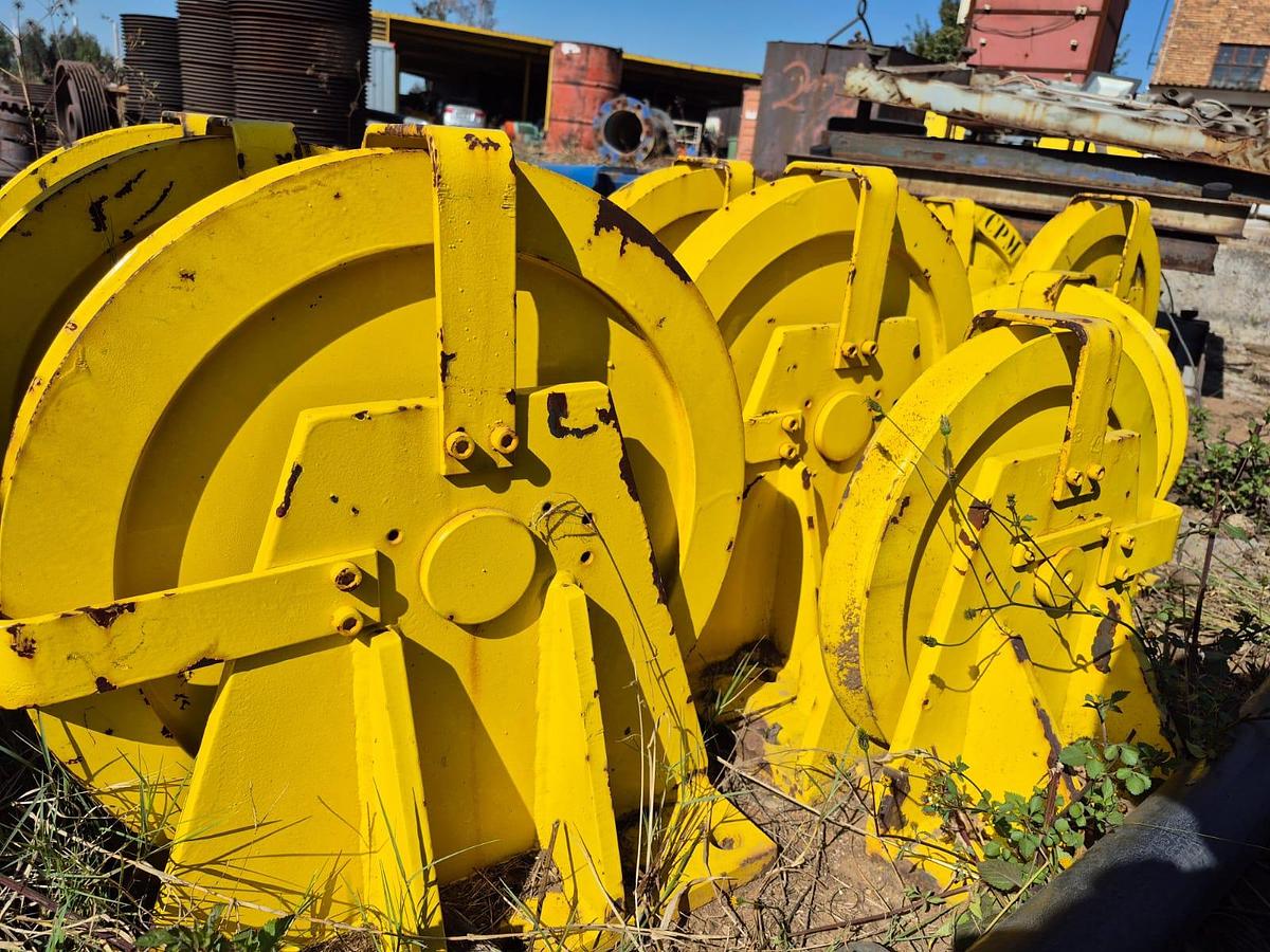 Used YELLOW SHEAVES