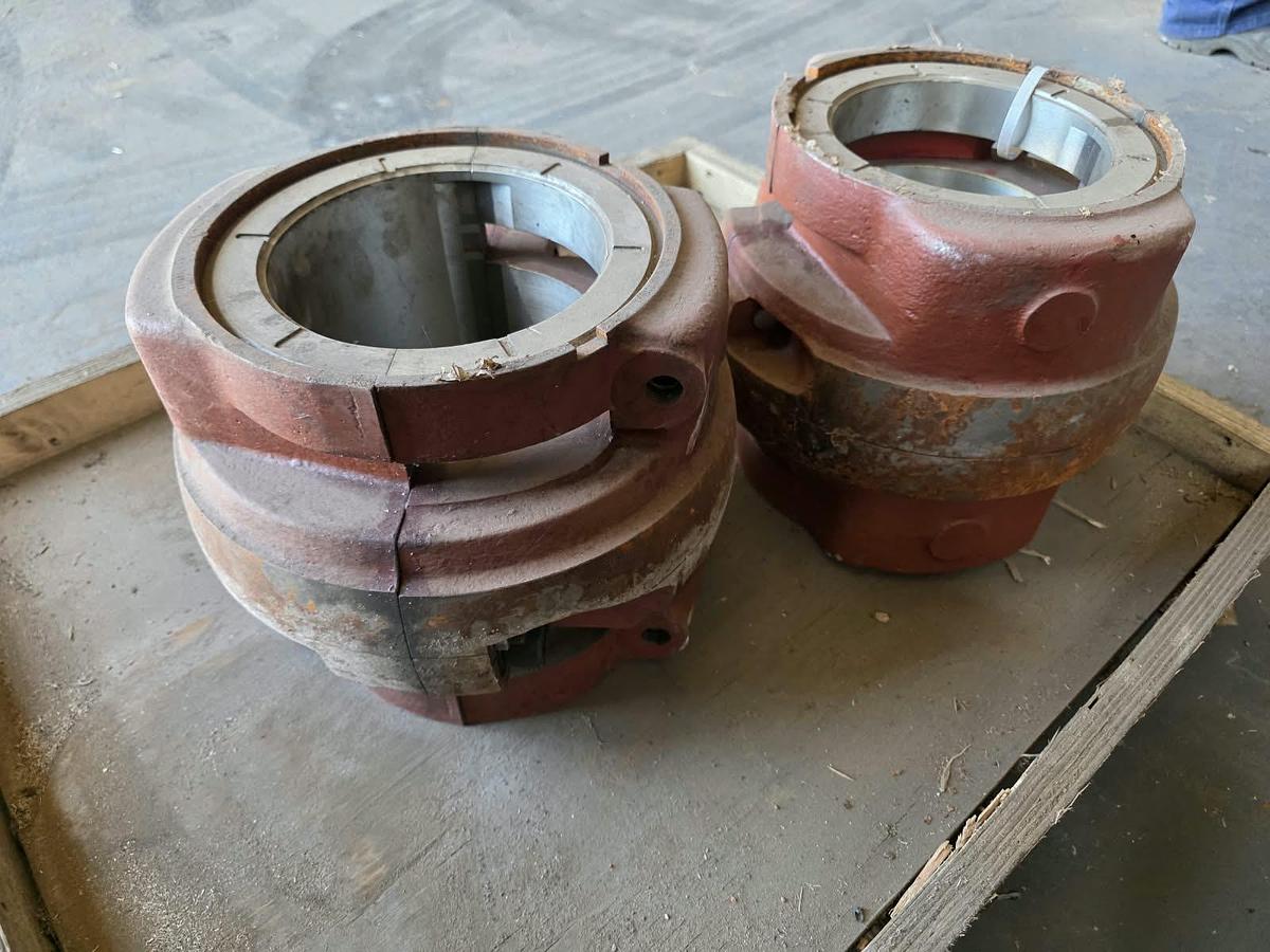 Used SPLIT BEARING HOUSINGS