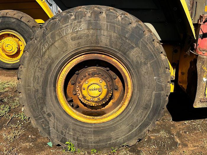 Used BELL TRACTOR (RUNNER)