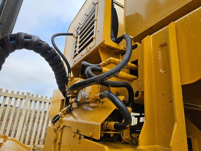 Used BELL B25D 6X6 FULLY EQUIPPED ARTICULATED SERVICE TRUCK/UNIT (RUNNER)