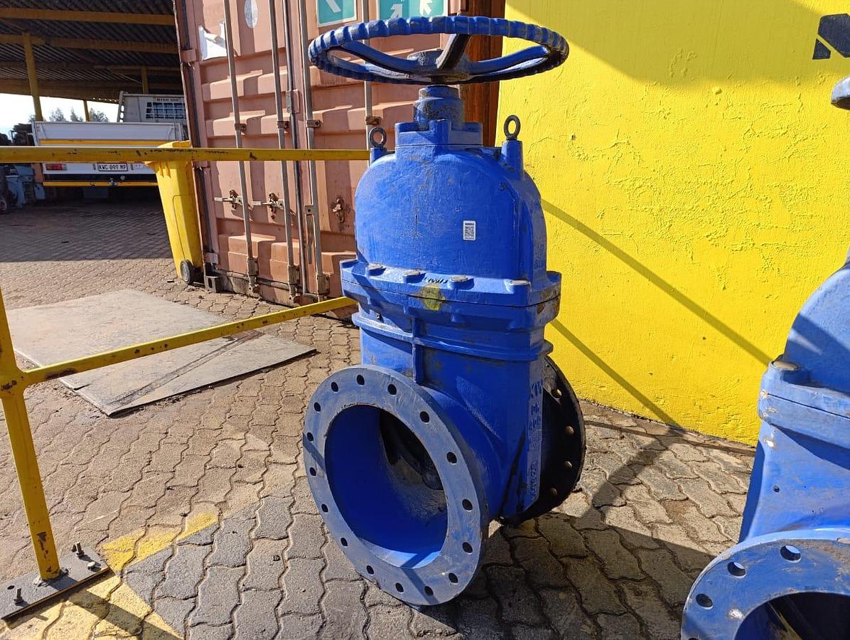 Used GATE VALVES 400MM