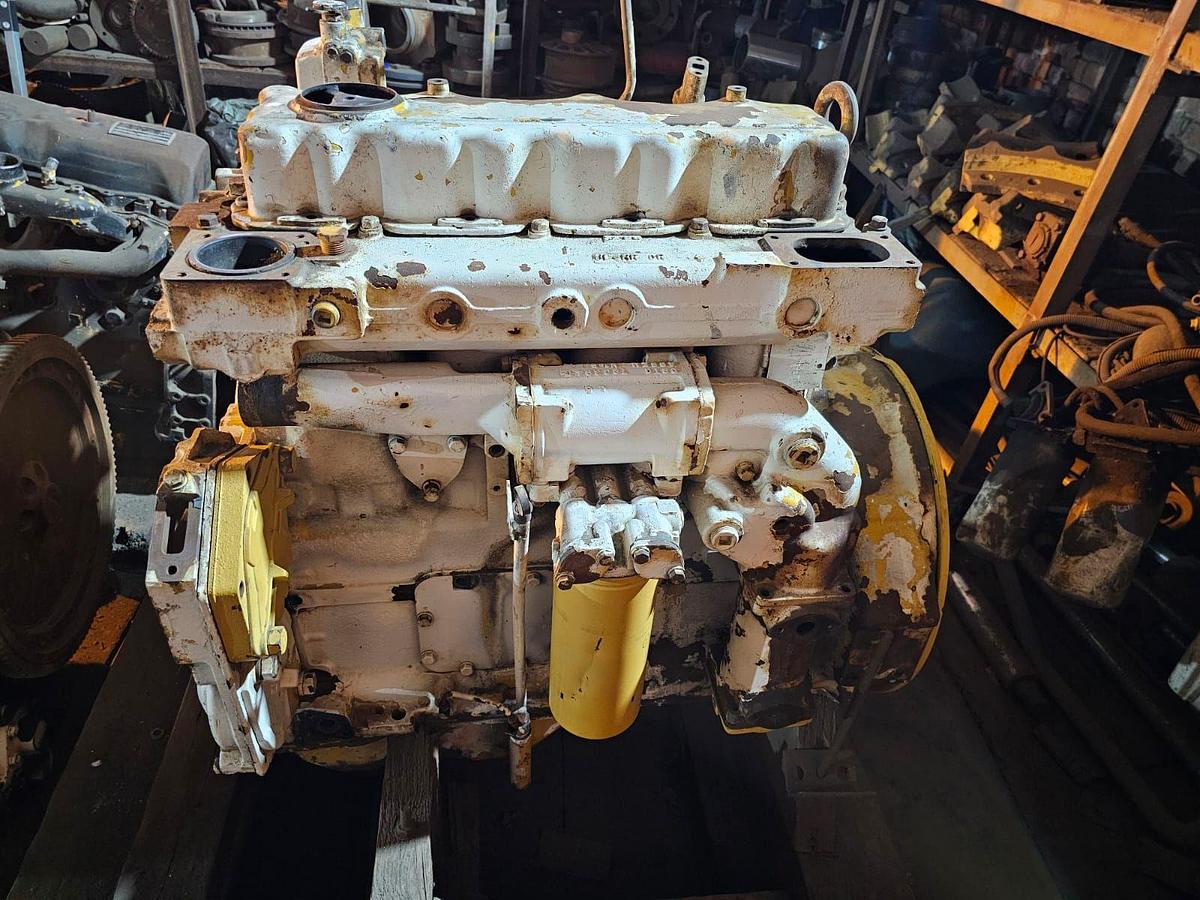Used 3304 CATERPILLAR DIESEL ENGINE